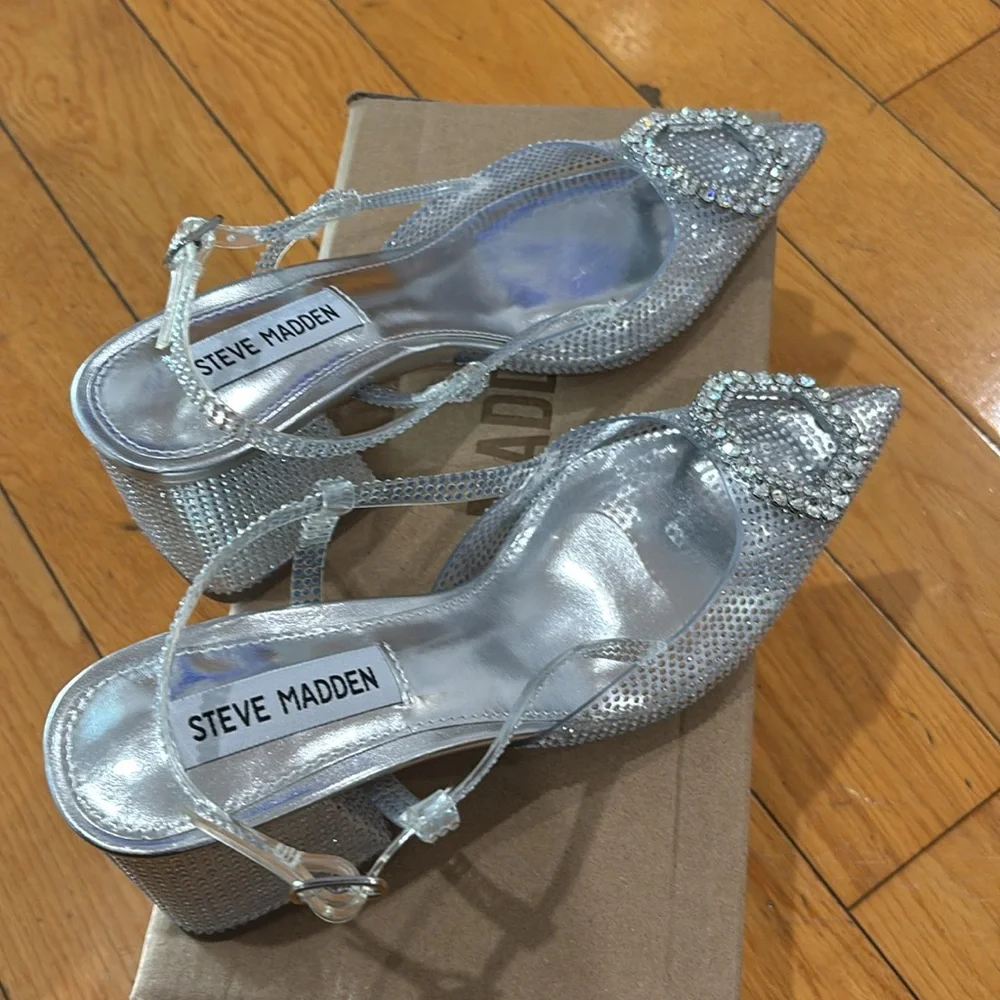 Steve Madden Bergen Heel in Clear Size: 6